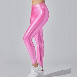 Heroine Sport Marvel Metallic High Waisted Leggings in Super Pink Workout